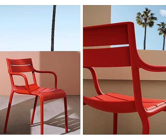 Souvenir 555 chair